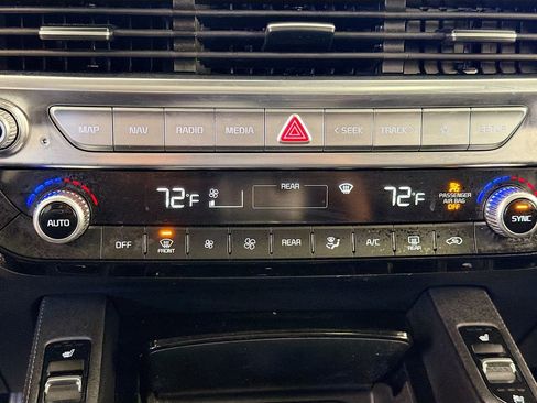 Used 2022 Kia Telluride EX w/ Towing Package image 18