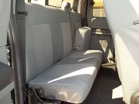 Used 2016 Ford F250 XLT w/ XLT Premium Package image 12