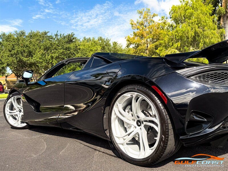 Used 2024 McLaren 750S Spider RWD image 43