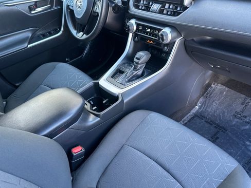 Used 2025 Toyota RAV4 XLE image 15
