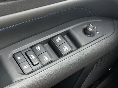 New 2026 Jeep Compass Latitude image 22