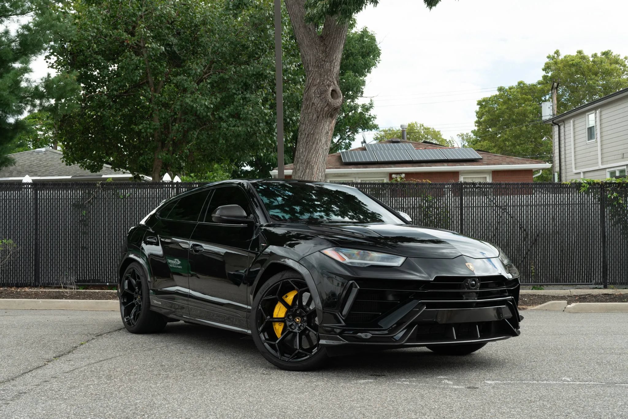 Used 2024 Lamborghini Urus Performante AWD/4WD image 2