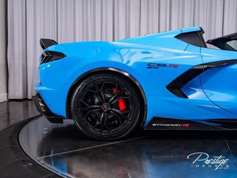 Used 2023 Chevrolet Corvette Stingray Premium Cpe w/ Z51 Performance Package RWD image 25