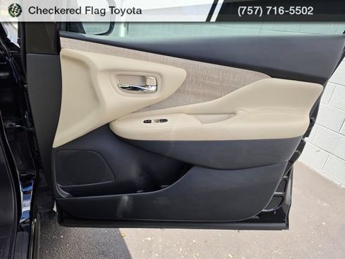 Used 2022 Nissan Murano SL w/ SL Moonroof Package AWD/4WD image 45