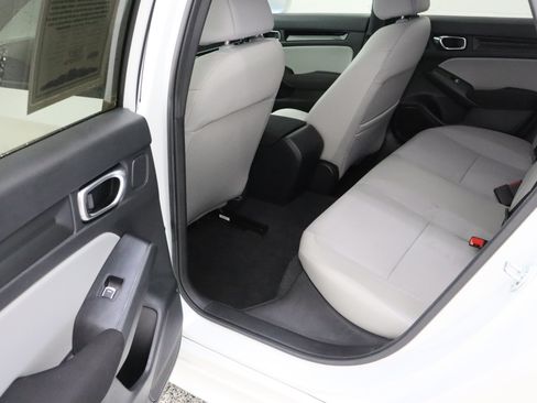 Used 2025 Honda Civic Sport image 27
