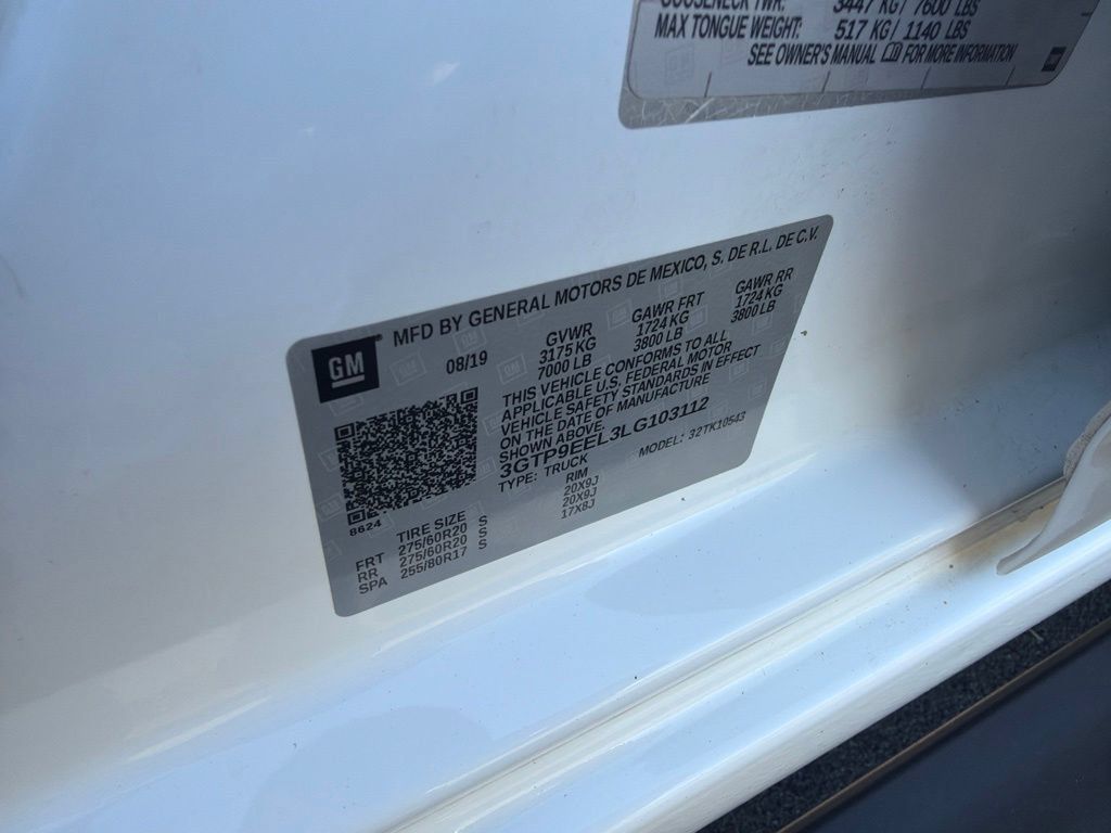 Used 2020 GMC Sierra 1500 AT4 w/ AT4 Premium Package AWD/4WD image 38