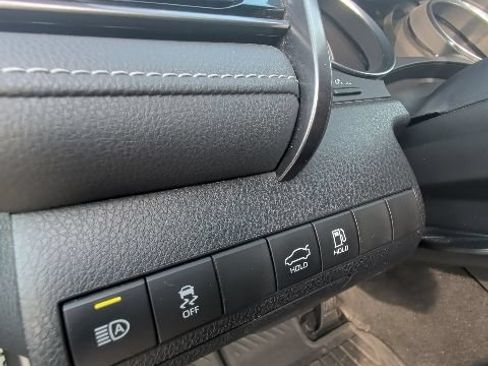 Used 2020 Toyota Camry SE w/ Protection Package (Q2) FWD image 14