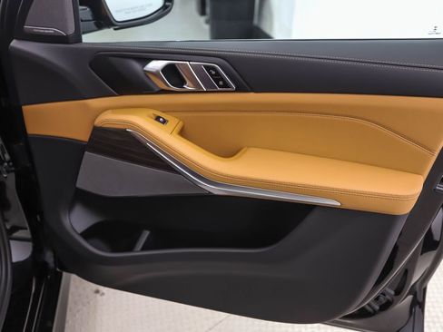 New 2026 BMW X5 xDrive40i w/ M Sport Package image 27