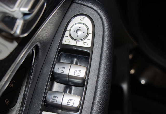 Certified 2021 Mercedes-Benz GLC 300 4MATIC image 15