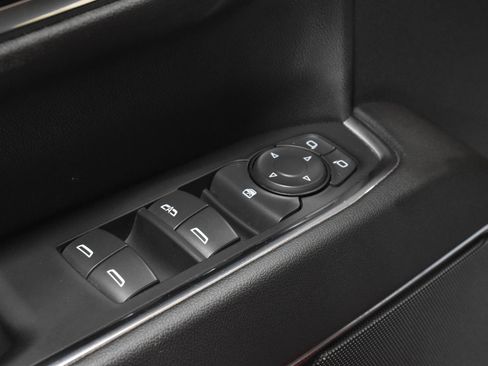 Used 2022 Chevrolet Silverado 1500 LT AWD/4WD image 13