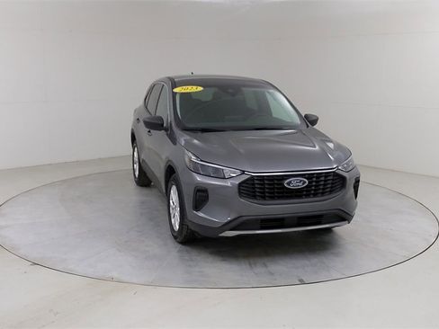 Certified 2023 Ford Escape Active image 9