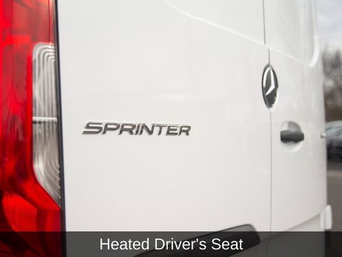 Used 2025 Mercedes-Benz Sprinter 2500 image 21
