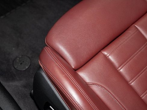 Used 2021 BMW 430i xDrive Coupe w/ Premium Package image 16