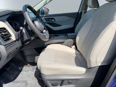Used 2023 Nissan Rogue SV FWD image 7