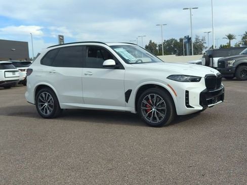 Used 2026 BMW X5 sDrive40i w/ M Sport Package image 3