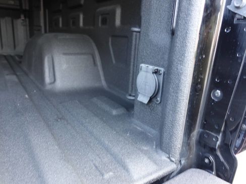 Used 2023 GMC Sierra 1500 Pro w/ Graphite Edition image 24