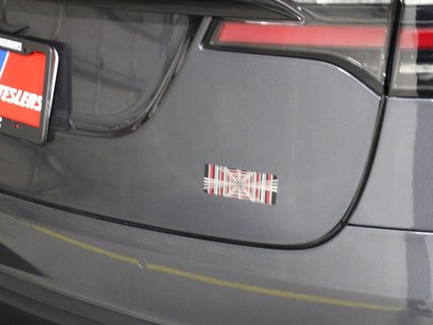 Used 2022 Tesla Model X Plaid image 49