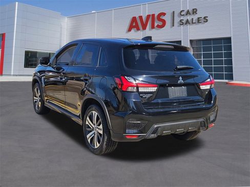 Used 2024 Mitsubishi Outlander Sport SE image 3