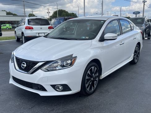 Used 2019 Nissan Sentra SR image 6