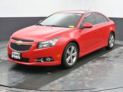 Used 2014 Chevrolet Cruze LT w/ RS Package image 5