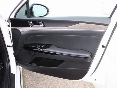 Used 2022 Kia K5 GT-Line image 16