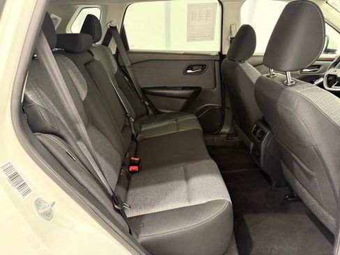 Used 2023 Nissan Rogue SV image 20