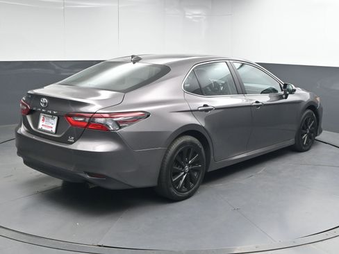 Used 2024 Toyota Camry LE image 8