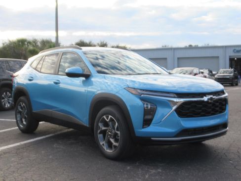 New 2026 Chevrolet Trax LT w/ Driver Confidence Package image 3