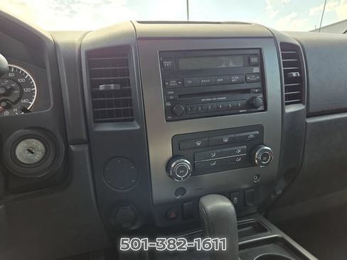 Used 2012 Nissan Titan SV w/ SV Value Truck Pkg RWD image 10