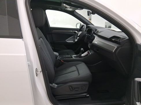 New 2025 Audi Q3 2.0T Premium image 29
