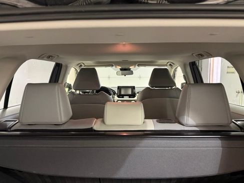 Used 2019 Toyota RAV4 XLE Premium w/ All Weather Liner Package AWD/4WD image 10