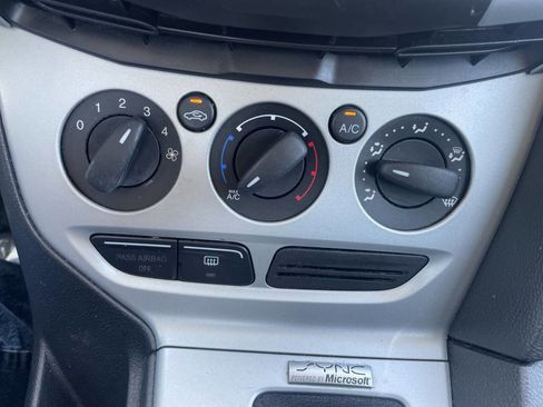 Used 2013 Ford Focus SE image 19