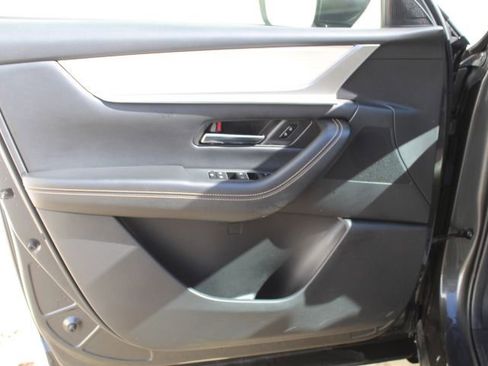 Used 2024 MAZDA CX-90 3.3 Turbo w/ Preferred Plus image 13