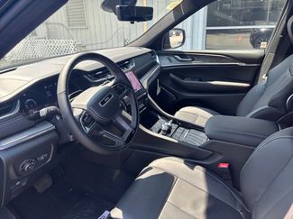 New 2025 Jeep Grand Cherokee Overland w/ Adv Protech Group III video 2