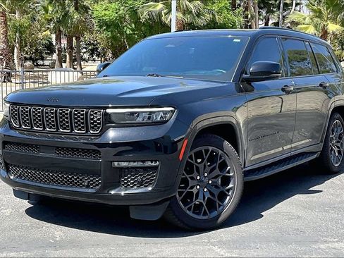 Certified 2023 Jeep Grand Cherokee L Summit AWD/4WD image 2