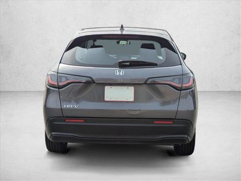 Used 2023 Honda HR-V LX image 7