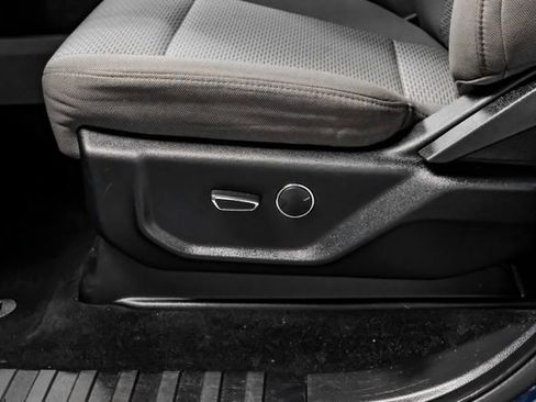 Used 2017 Ford F250 XLT w/ XLT Value Package AWD/4WD image 37