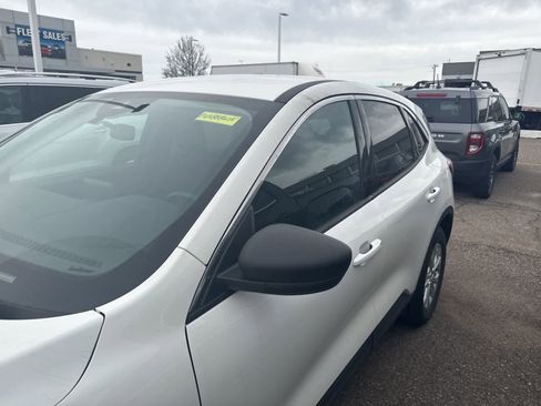 Used 2023 Ford Escape Active image 17