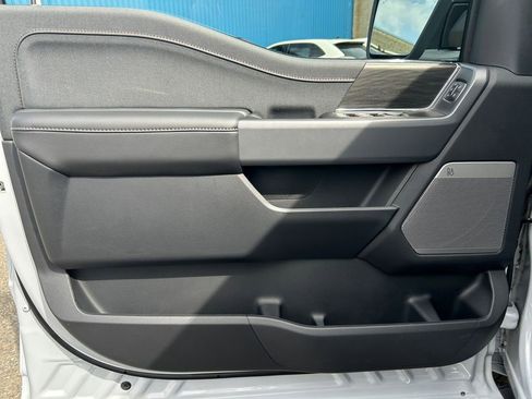 Used 2025 Ford F150 Lariat w/ Equipment Group 502A High image 22