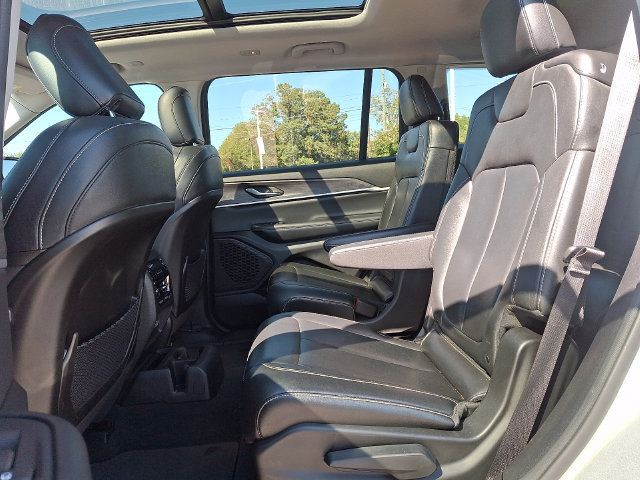 Used 2021 Jeep Wrangler Unlimited Rubicon AWD/4WD image 10