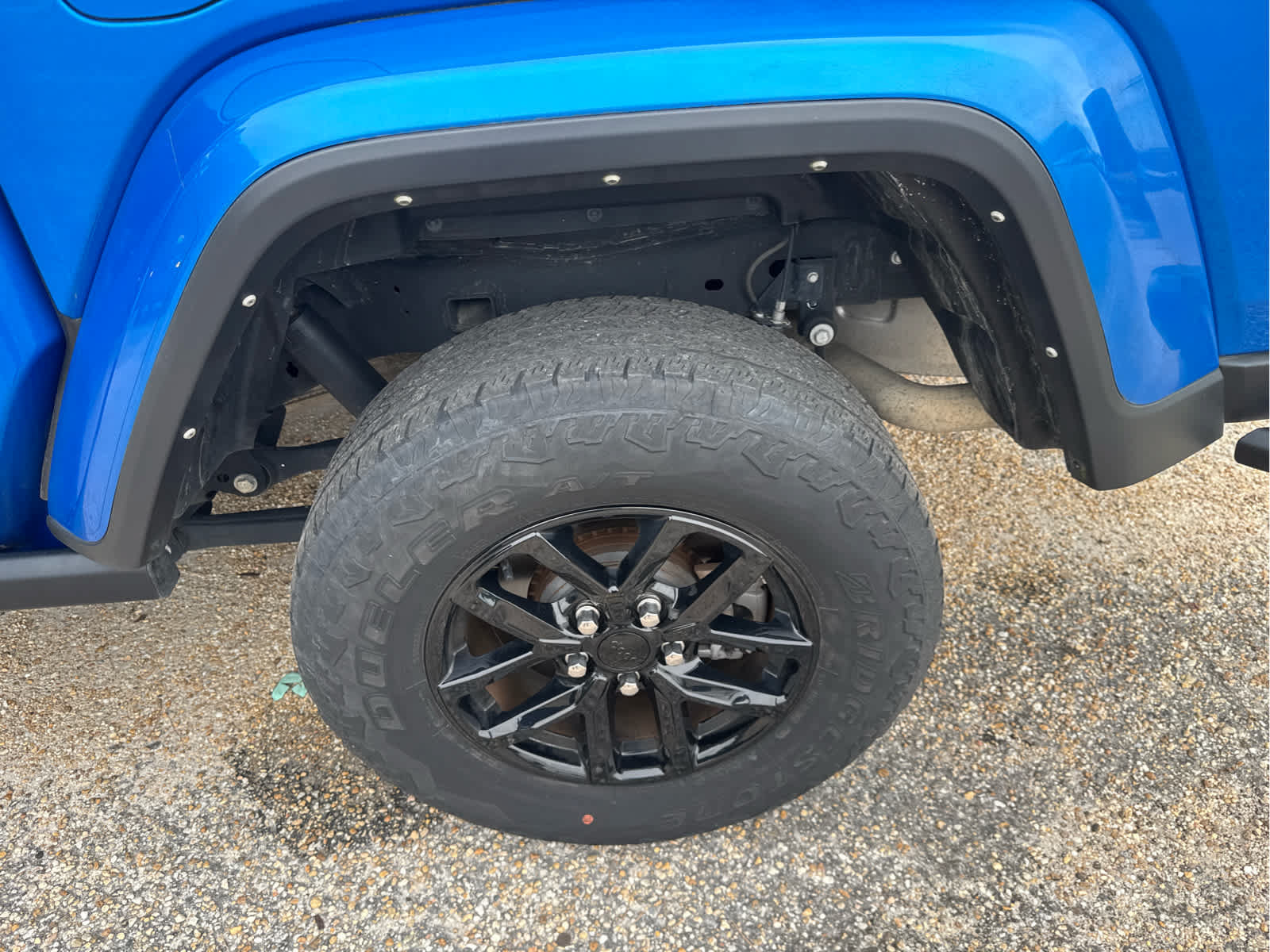 Used 2023 Jeep Gladiator Sport AWD/4WD image 18