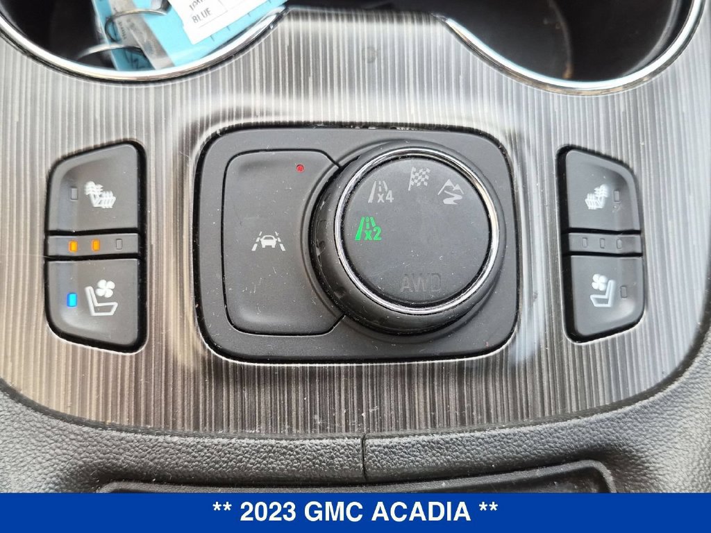 Used 2023 GMC Acadia SLT w/ Technology Package AWD/4WD image 26