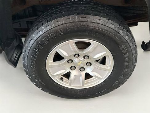 Used 2018 Chevrolet Silverado 1500 LT w/ All Star Edition AWD/4WD image 30