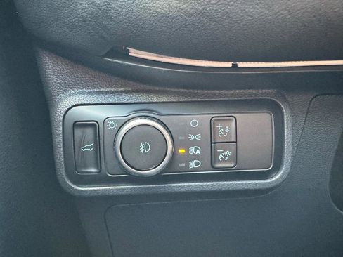 Used 2025 Ford Explorer ST-Line w/ Premium Package AWD/4WD image 19