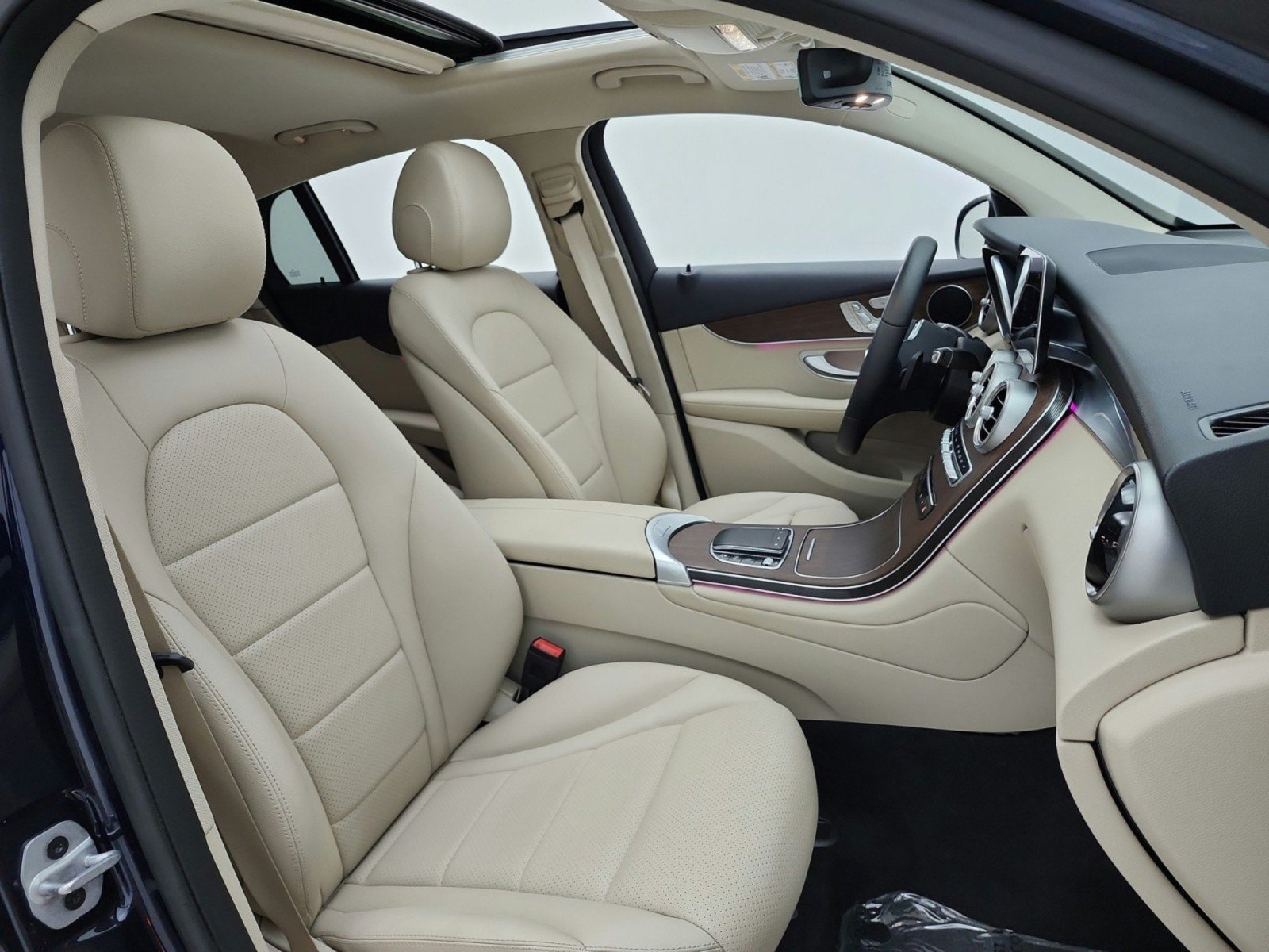 Certified 2023 Mercedes-Benz GLC 300 4MATIC Coupe image 20