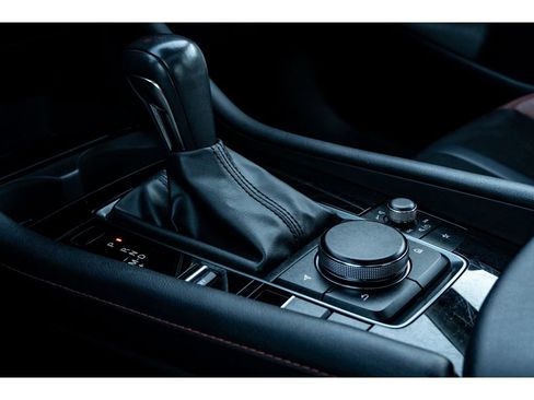 Used 2024 MAZDA MAZDA3 s image 25