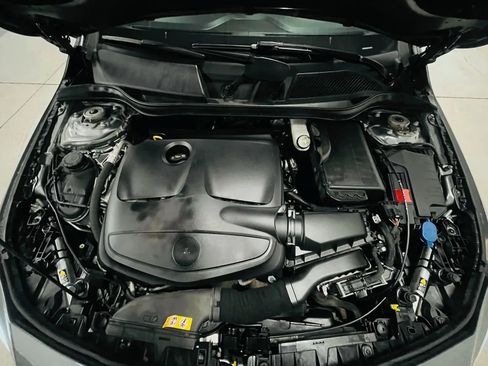 Used 2014 Mercedes-Benz CLA 250 4MATIC image 23