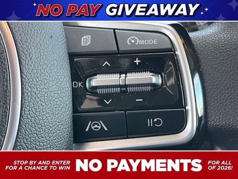 Used 2023 Kia Sorento LX image 37