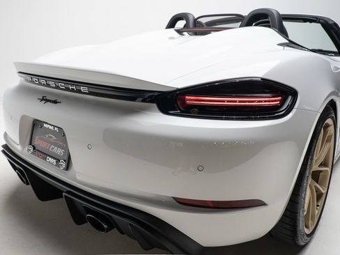 Used 2020 Porsche 718 Boxster Spyder RWD image 66