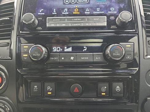 Used 2024 Nissan Titan PRO-4X w/ Pro-4x Convenience Package image 34
